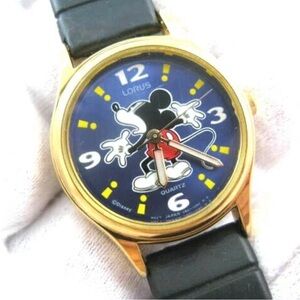 Vintage Collectible Disney Mickey Tipping Hat Watch Gold Tone Needs Battery.
